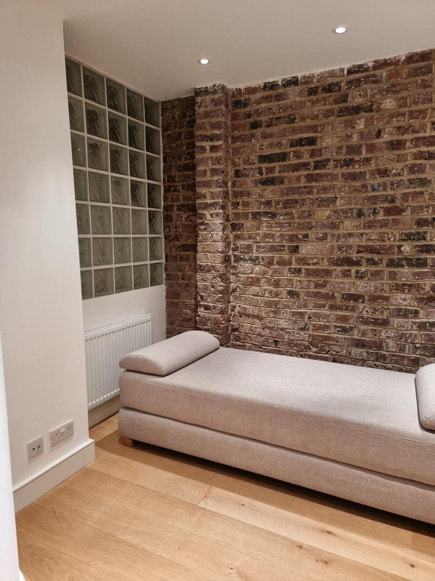 Hyde Park Mews