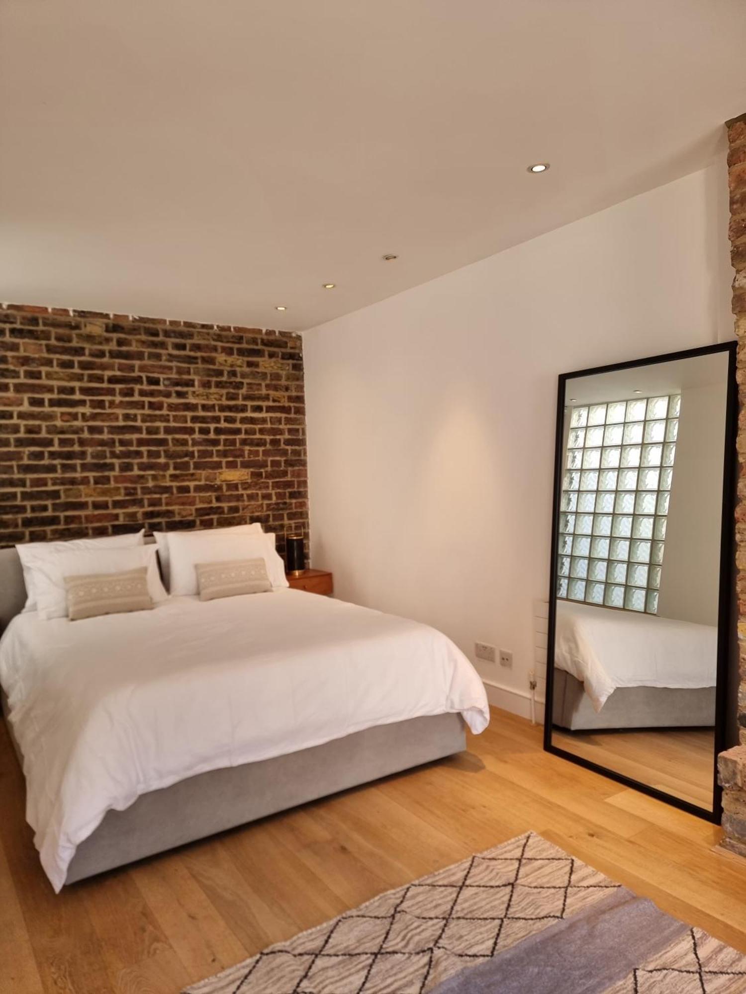 Hyde Park Mews * Londres